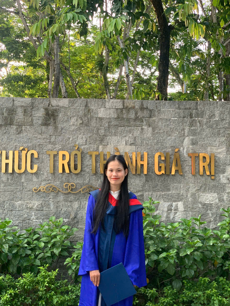 Thâm 